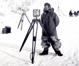 File:Frederik.Cook en Antarctique.jpg