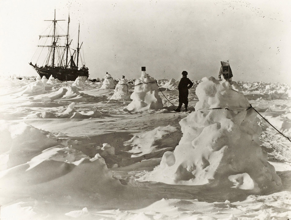 Endurance snow cairns