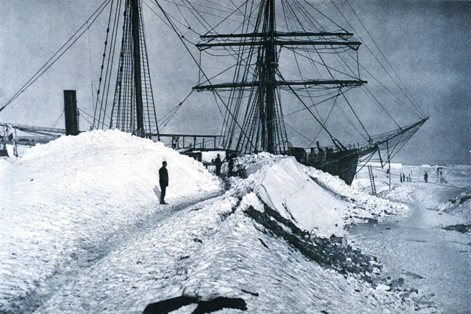 Ice gangway to the Gauss - 1902 November 16
