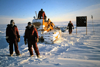 Siple bulldozer and workers - 1