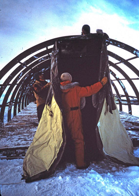 Erecting a Quonset hut - 4