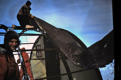 Erecting a Quonset hut - 6