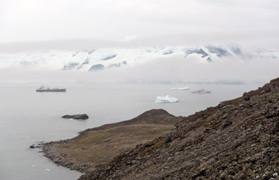 Ships in Normanna Strait