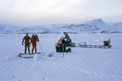 Diving, Preparing to Set a Rope for Fishing