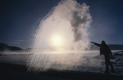 Throwing Hot Water at -30C