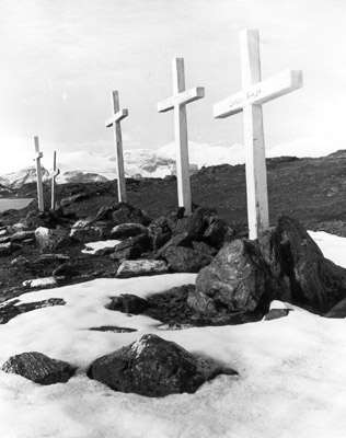 Whalers Graves, Cemetery Flats, Signy 1980