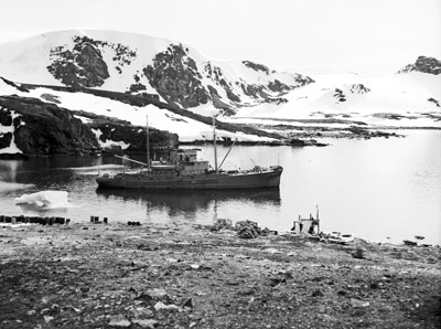 Old John Biscoe aground in Factory Cove, Borge Bay