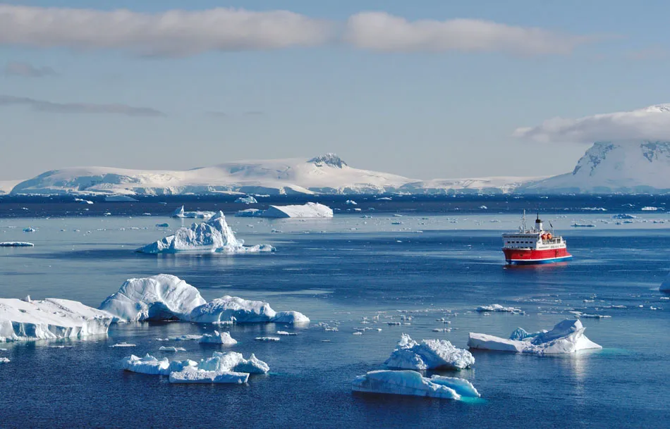 antarctica travel cruise