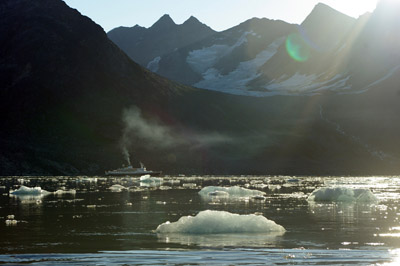 Clipper Adventurer in the Evigshed Fjord, Greenland