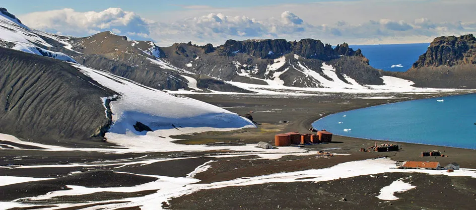 Deception Island, Whalers Bay